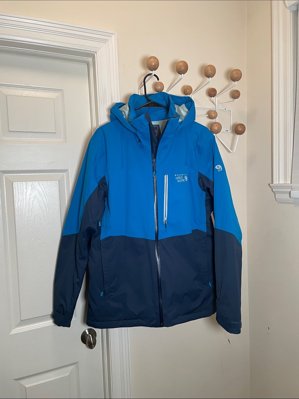 Mountain Hardwear Two-Tone Hooded Ski Jacket Blue M